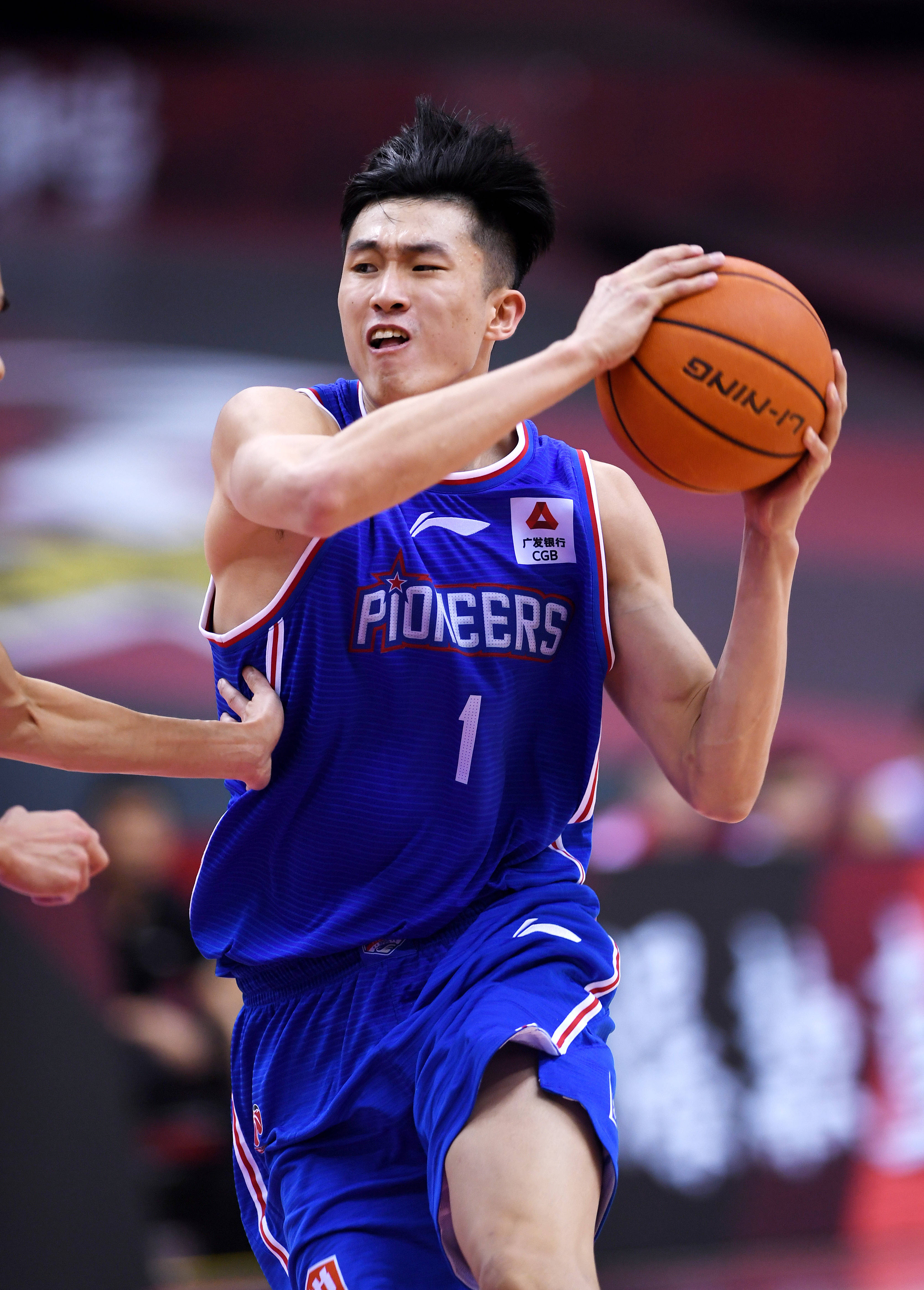 某队赛季中 某队赛季中